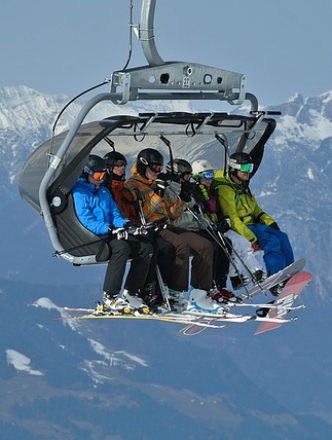 Clubrulaub im Schnee Lift